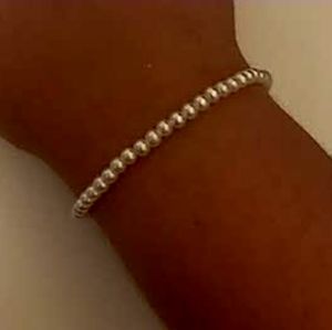 Pearl beaded bracelet (not stacked)